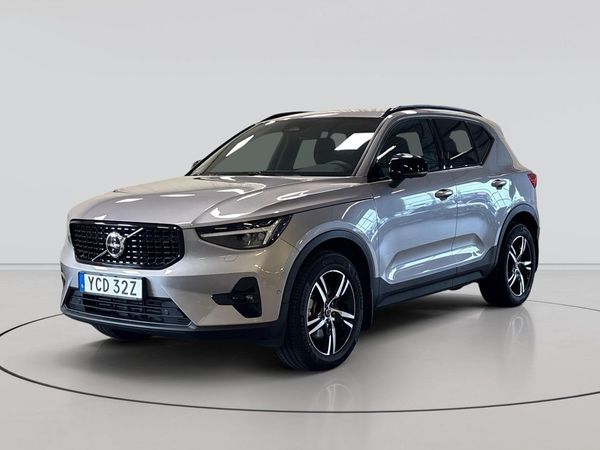 Volvo XC40 B3 FWD Bensin Plus Dark - 2026