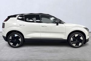 Volvo EX30 bild 3