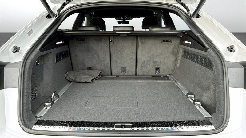 Audi Q8 bild 13