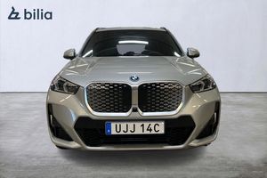 BMW iX1 bild 8
