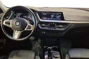 BMW 118 bild 8