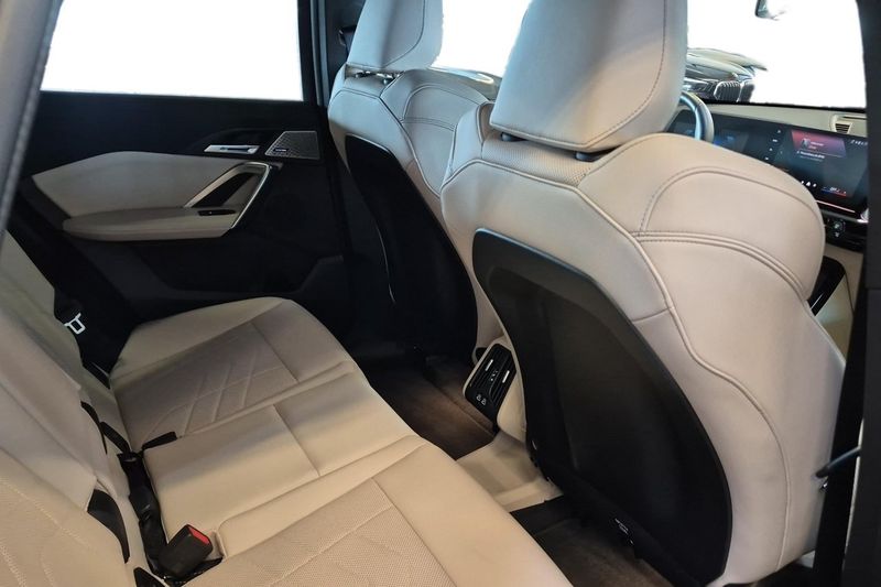 BMW X1 bild 7