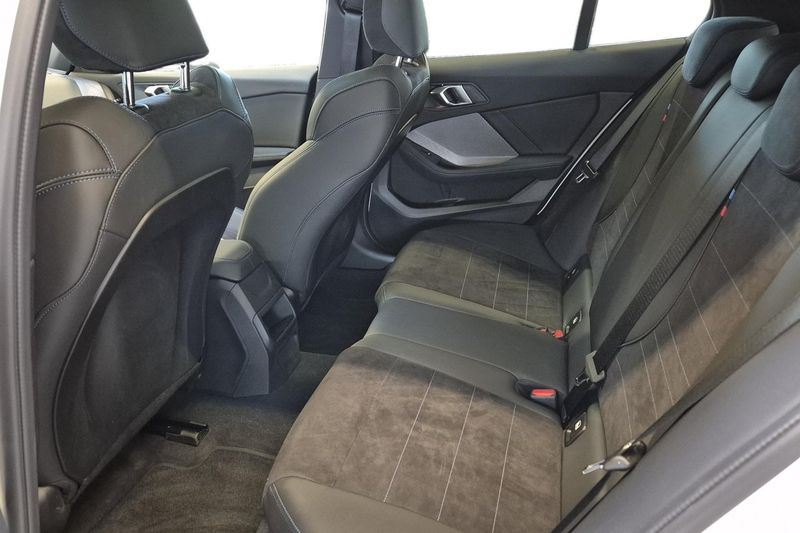 BMW 120 bild 14