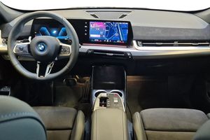 BMW X1 bild 8