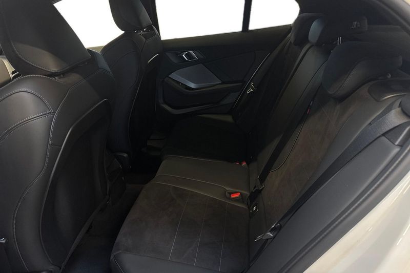 BMW 120 bild 11