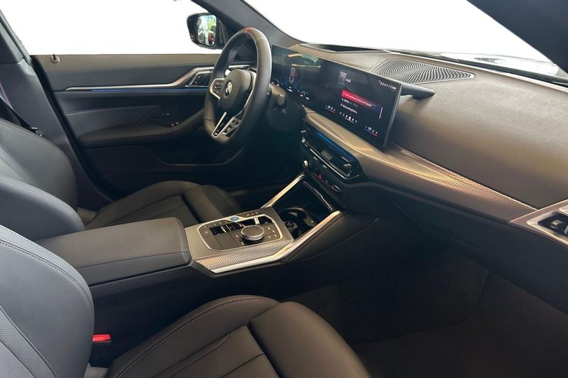 BMW i4 bild 11