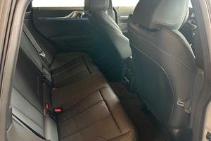 BMW i4 bild 13