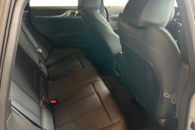BMW i4 bild 13