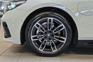 BMW 530 bild 9