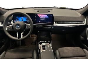 BMW X1 bild 8