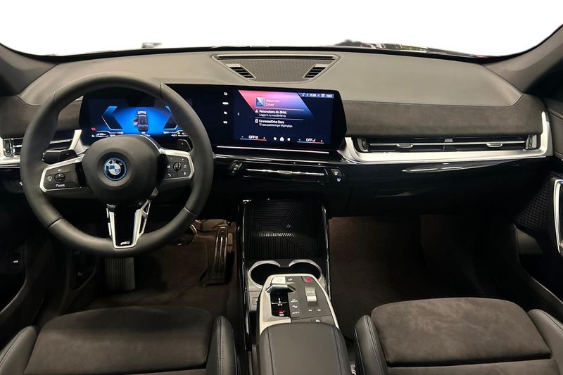 BMW X1 bild 8