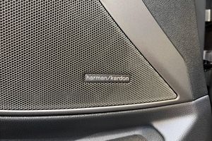BMW 320 bild 9
