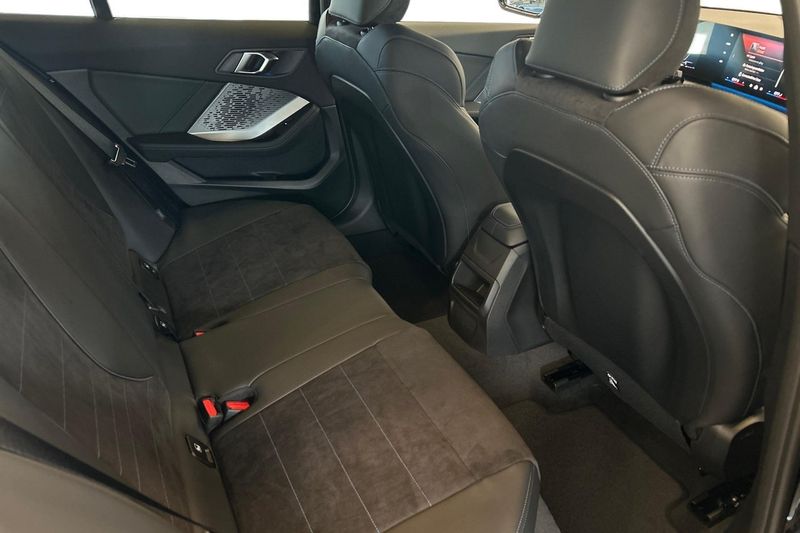 BMW 120 bild 14