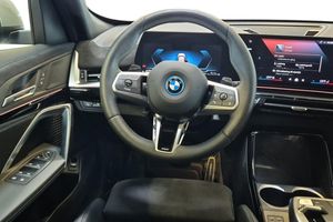 BMW X1 bild 9