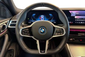 BMW i4 bild 12