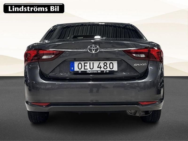 Toyota Avensis bild 8