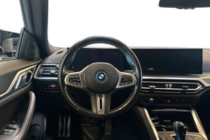 BMW i4 bild 19