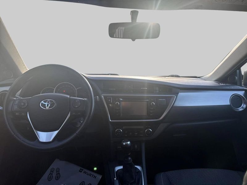 Toyota Auris bild 11