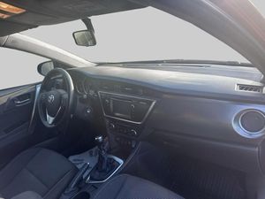 Toyota Auris bild 9