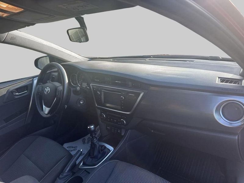 Toyota Auris bild 9