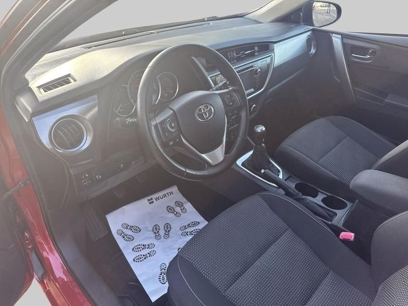 Toyota Auris bild 13