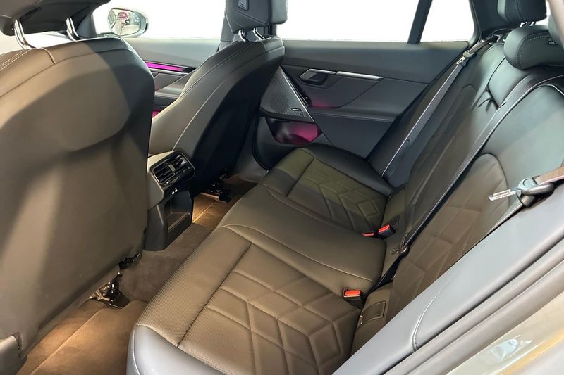 BMW 530 bild 11