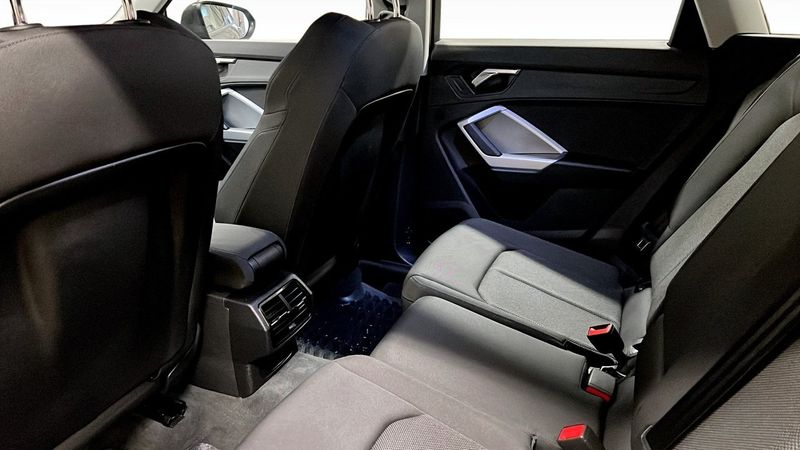Audi Q3 bild 11