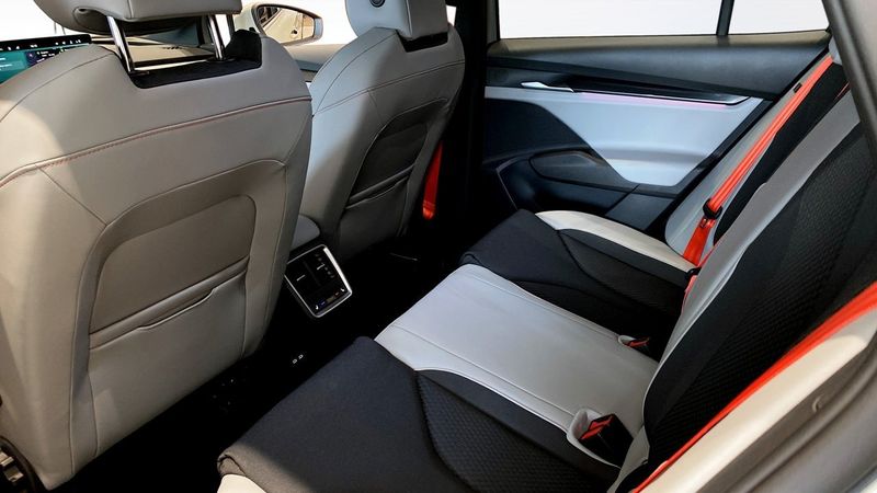 Skoda Elroq bild 8