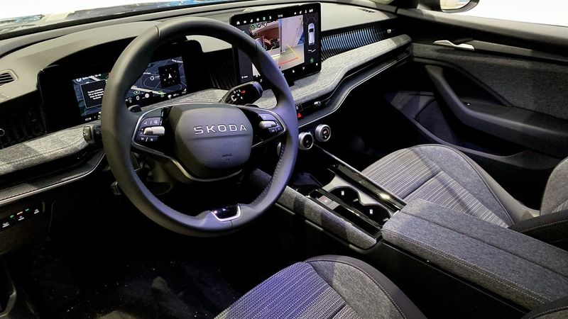 Skoda Superb bild 3