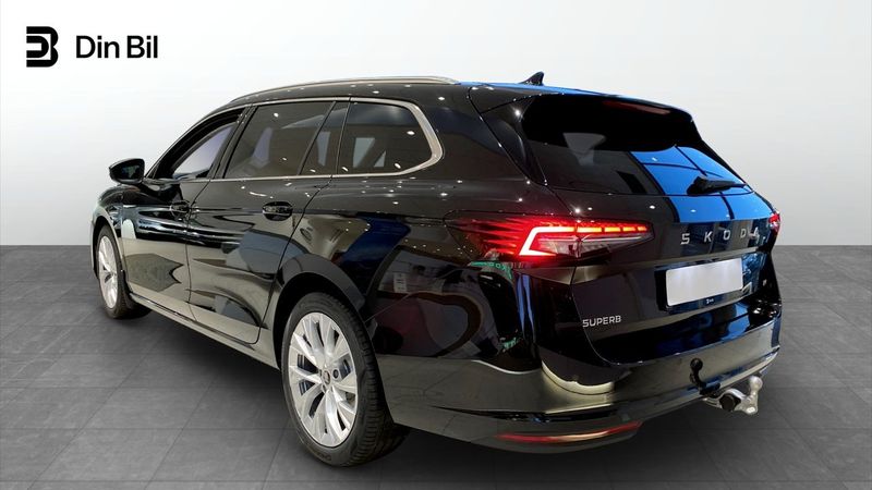 Skoda Superb bild 2