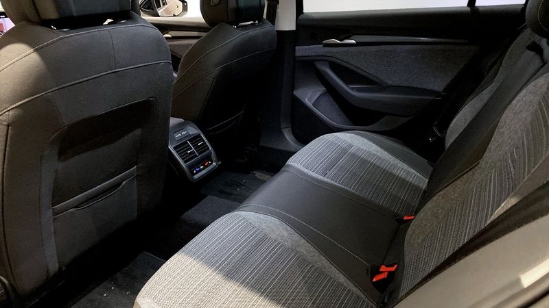 Skoda Superb bild 4