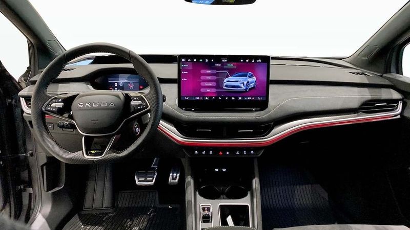 Skoda Enyaq bild 3