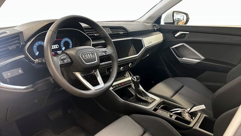 Audi Q3 bild 7