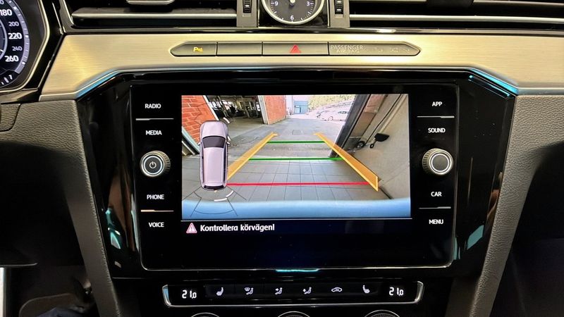 Volkswagen Passat bild 9