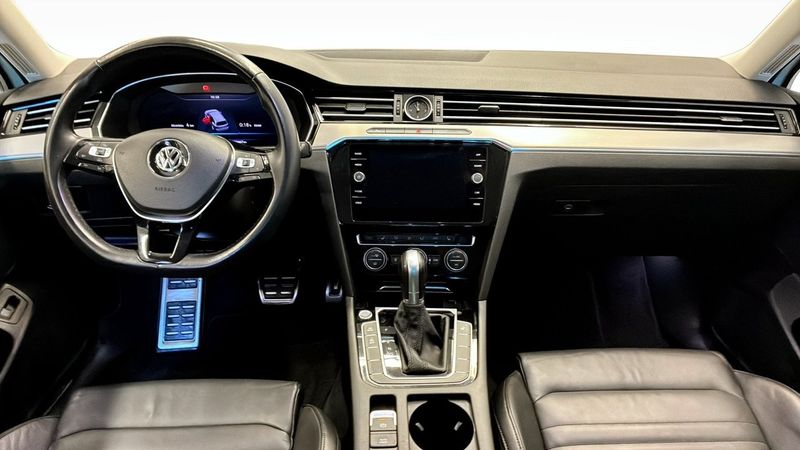 Volkswagen Passat bild 10