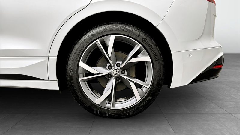 Skoda Enyaq bild 6