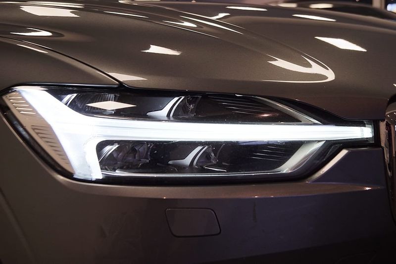 Volvo XC60 bild 2