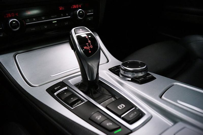 BMW 530 bild 19