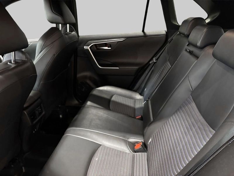 Toyota RAV4 bild 11