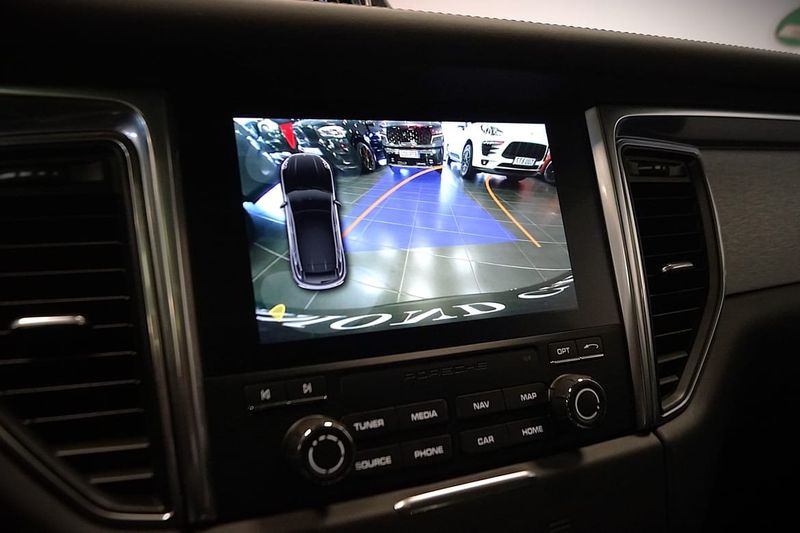 Porsche Macan bild 19