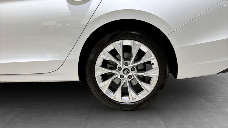 Skoda Superb bild 6