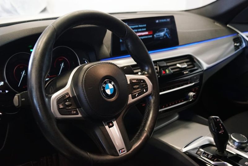 BMW 530 bild 13