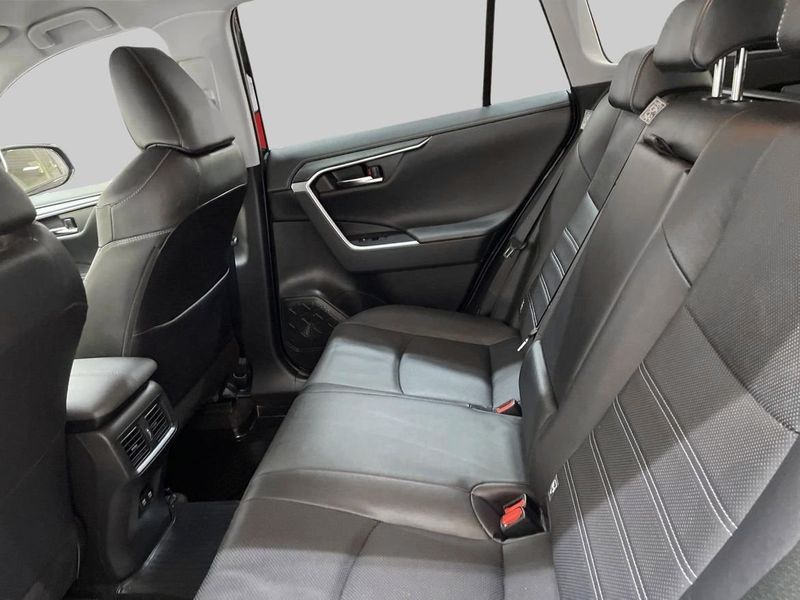 Toyota RAV4 bild 11