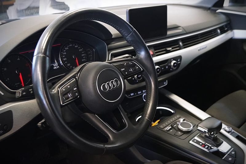 Audi A4 bild 13