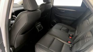 Lexus NX bild 11