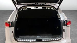 Lexus NX bild 12