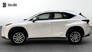 Lexus NX bild 2