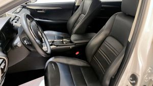 Lexus NX bild 8