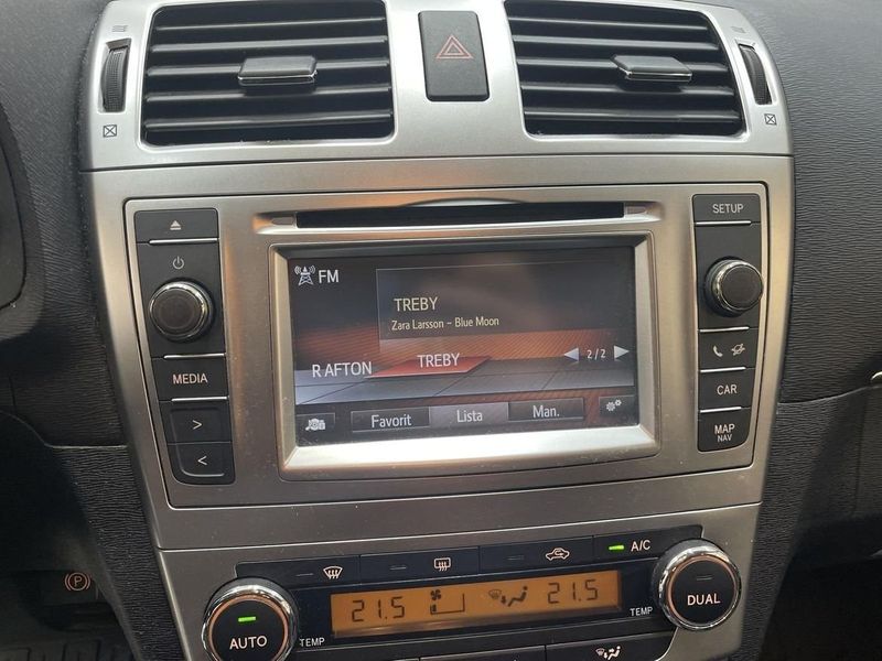 Toyota Avensis bild 16
