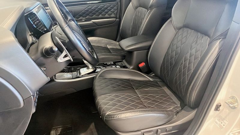 Mitsubishi Outlander bild 8